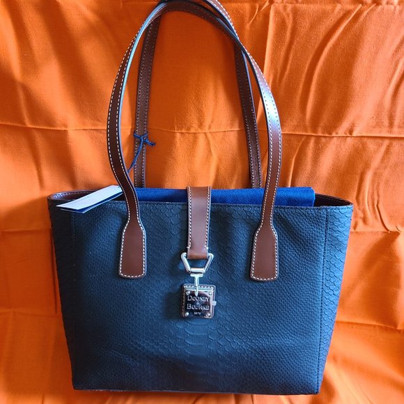 Dooney& Bourke Shannon Tote Bag RETAIL $298.00 - Picture 3 of 10